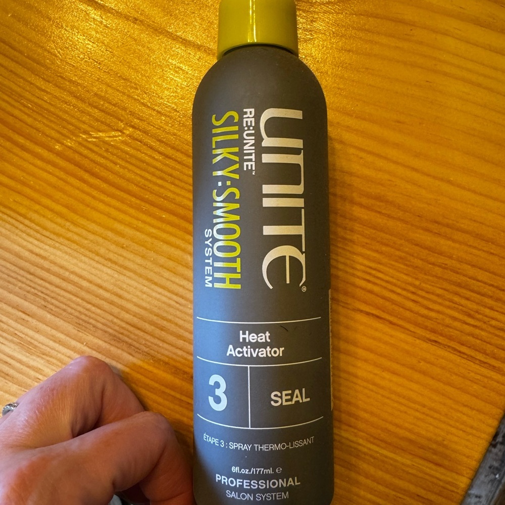 Unite Silky Smooth Heat Activator